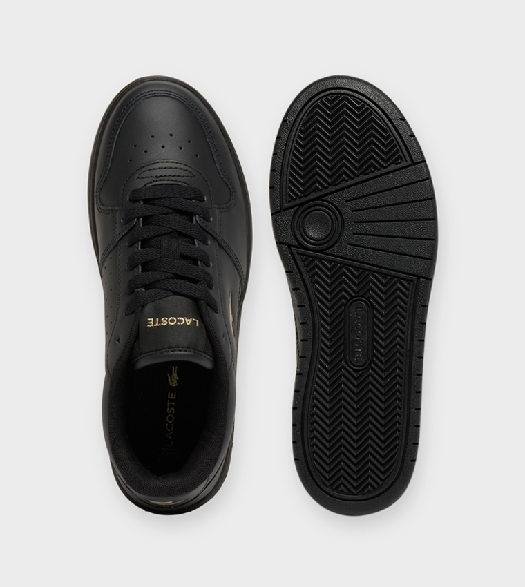 COURT ACE 126 2 Logo Embossed Low Top Sneakers