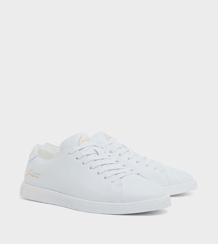 سنيكرز لاينكورت 1261 برقبة قصيرة بطبعة شعار