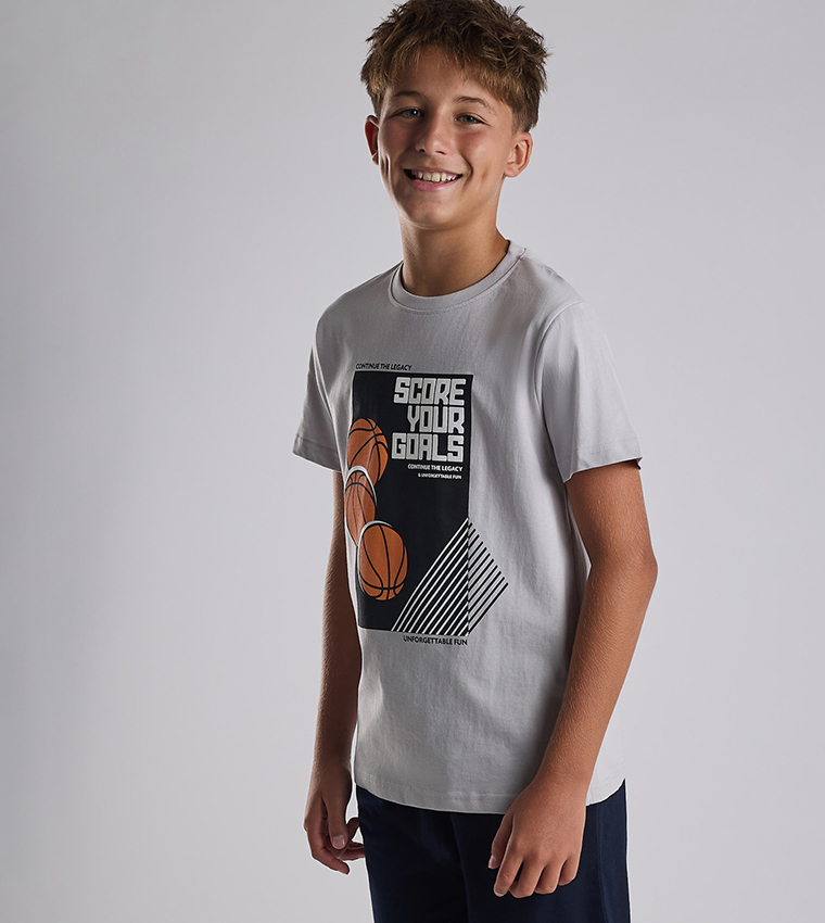 Graphic Print T-Shirt with Crew Neck and Short Sleeves