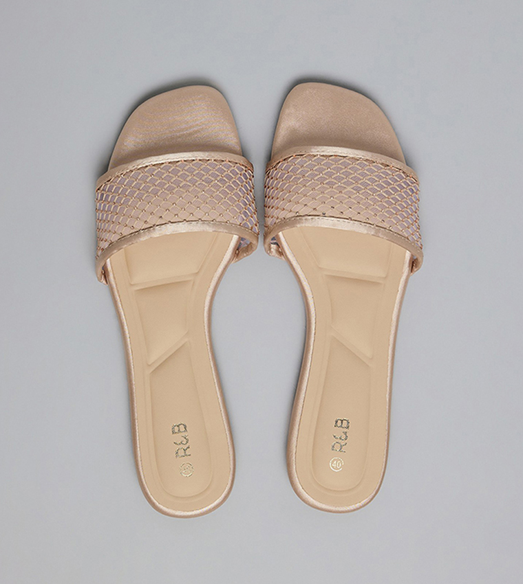 Embellished Open Toe Flat Sandals
