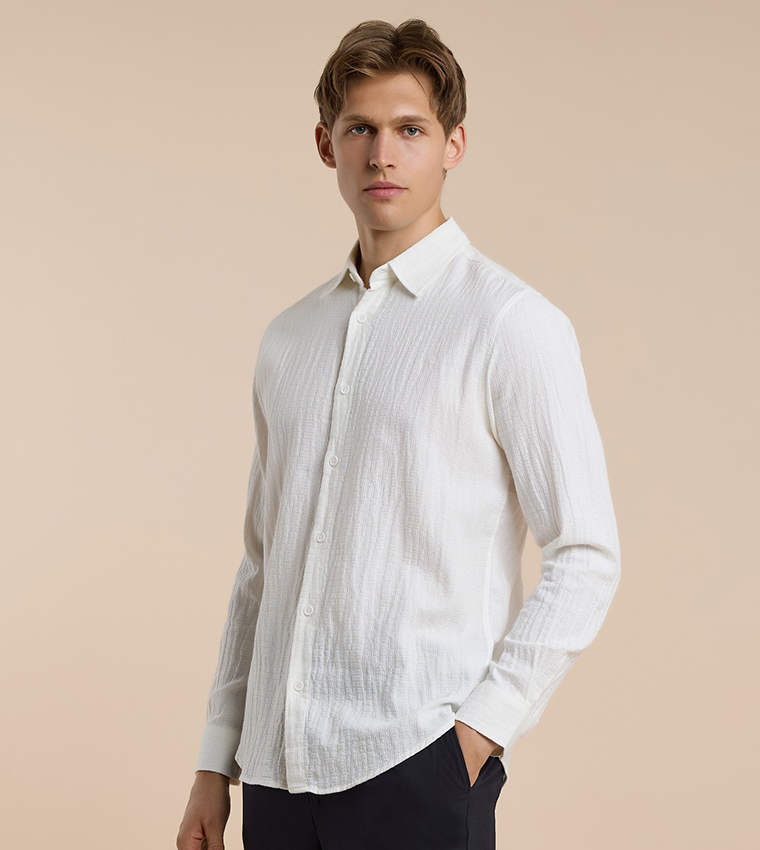 Crinkled Shirt with Classic Collar and Long Sleeves