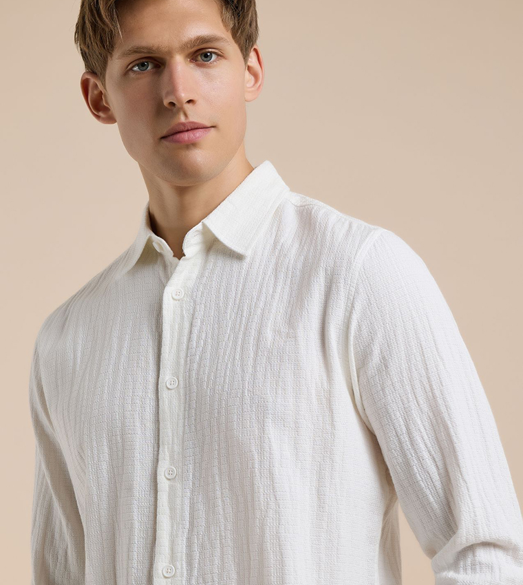 Crinkled Shirt with Classic Collar and Long Sleeves