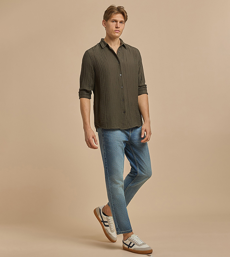 Faded Relaxed Fit Jeans with Button Closure