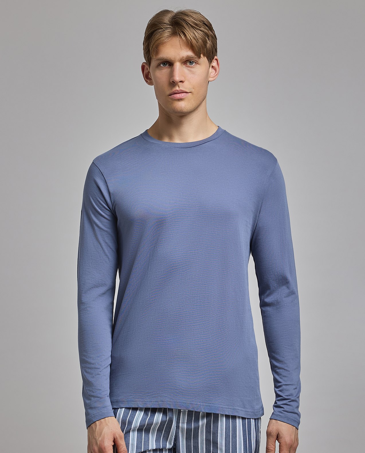 طقم بيجاما مخطط