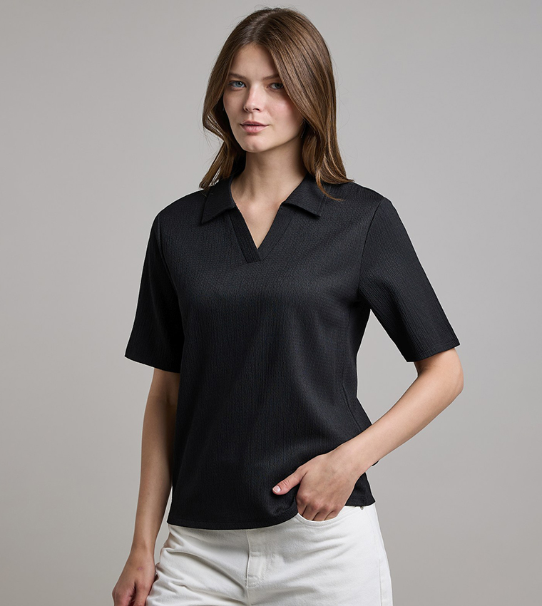 Textured Top with Collar and Short Sleeves