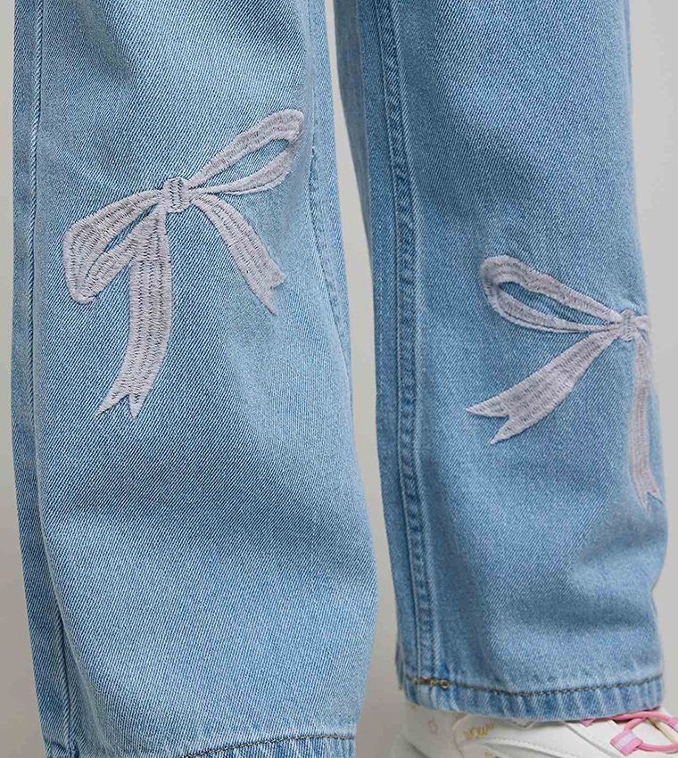 Bow Embroidered Loose Fit Jeans with Button Closure
