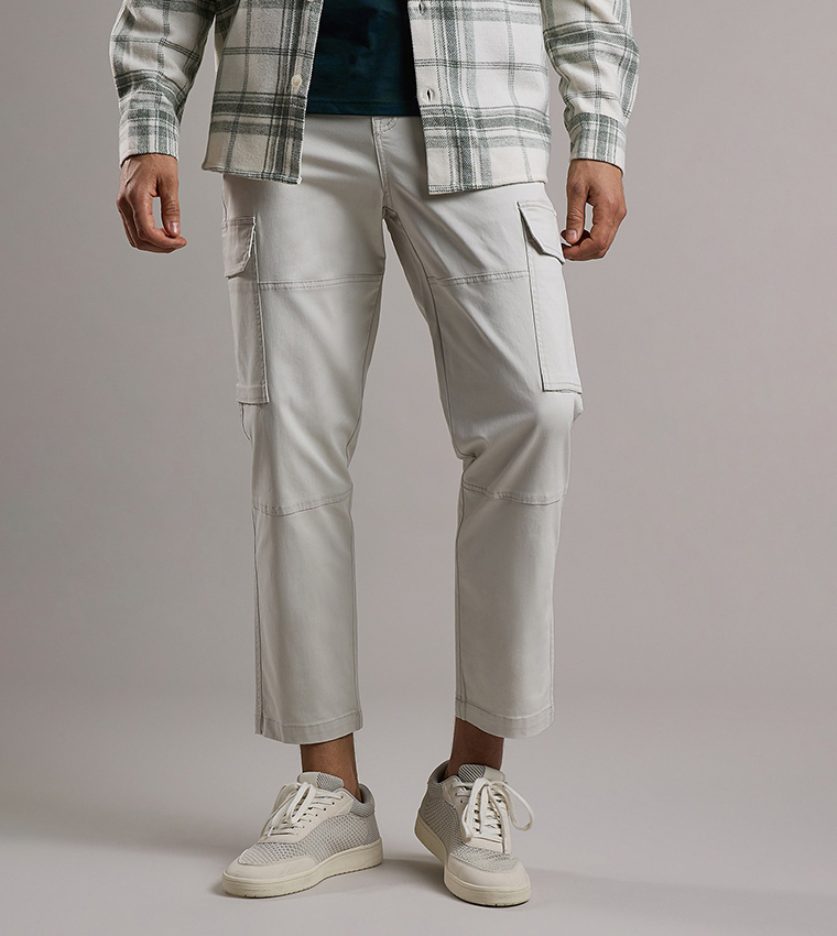 بنطال تشينو سادة بزر