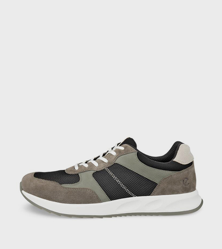 OTM Round Toe Runner Sneakers