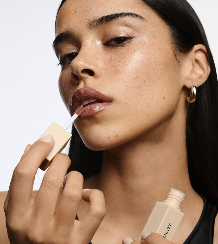 Glazed Lips Liquid Lipstick SPF 50+, Milk Chocolate 94