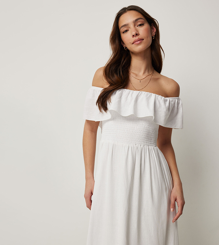 Buy Ardene Linen Blend Off Shoulder Maxi Dress In White | 6thstreet Qatar