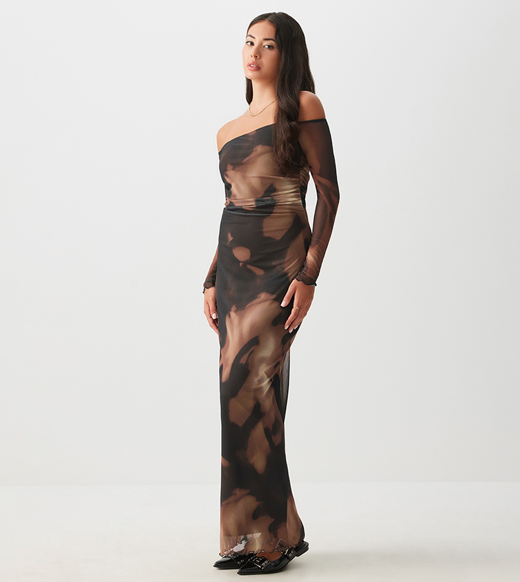 Buy Ardene Printed Off Shoulder Maxi Dress In Brown | 6thstreet Qatar