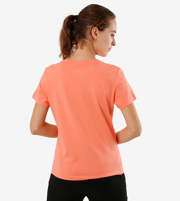 تي شيرت بأكمام قصيرة لون برتقالي