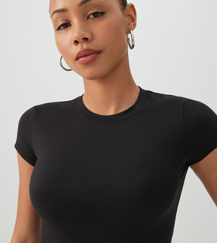 Solid Crew Neck Crop T-Shirt
