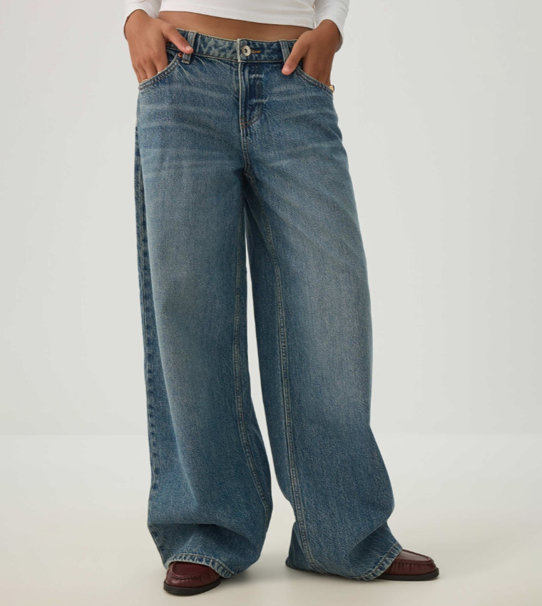 The Off-Duty Fit Low Rise Wide Leg Jeans