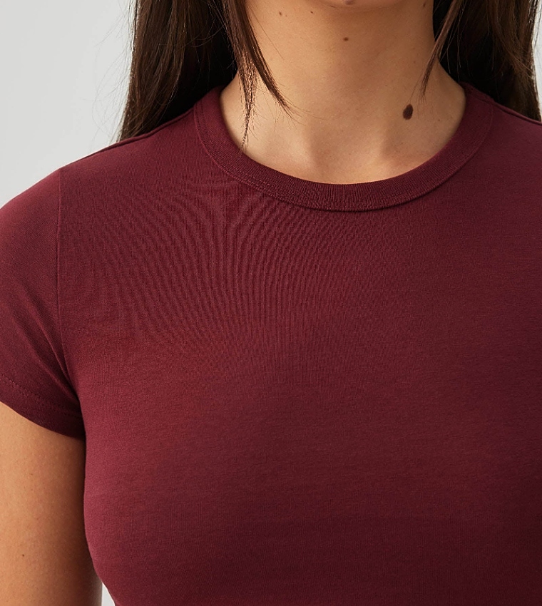 اردين  توبات قصيرة - بورغندي Cropped Tops