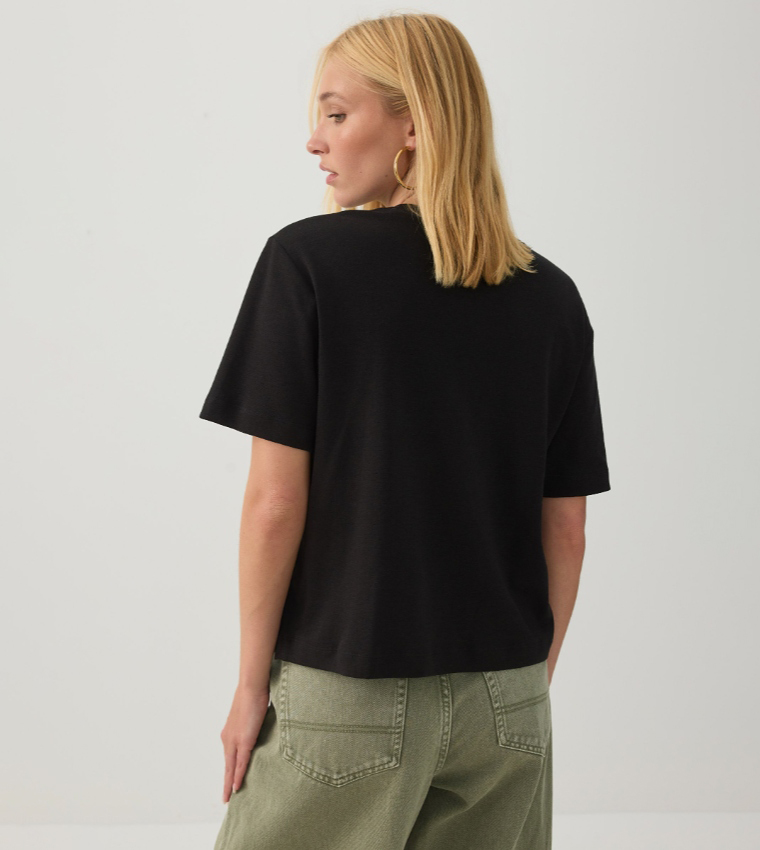 Solid Crew Neck T-Shirt