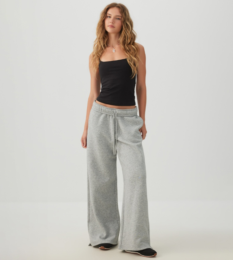 Solid Square Neck Sleeveless Top