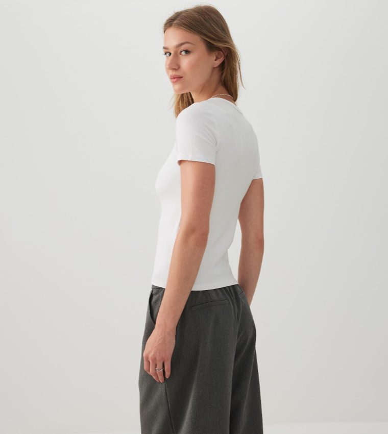 اردين  تيشيرتات  كم قصير  - أبيض Short Sleeve T-Shirts