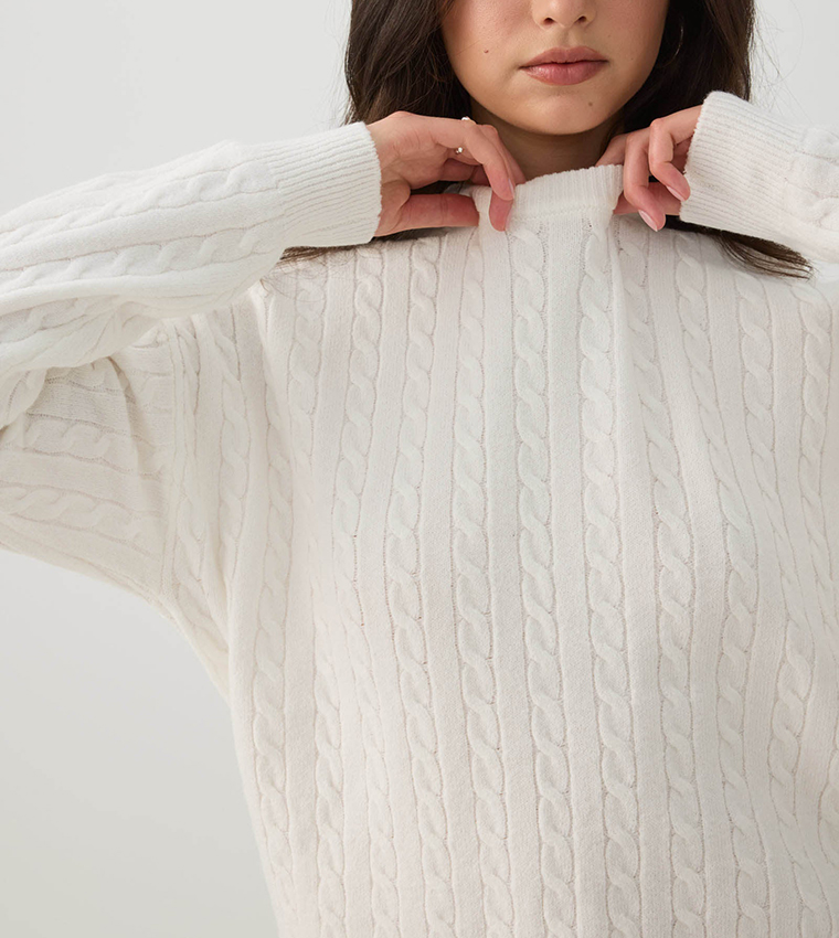 Cable Knit Crew Neck Sweater