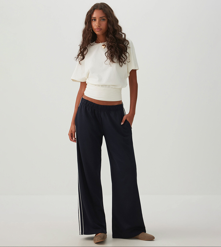 اردين  توبات قصيرة - كريمي  Cropped Tops