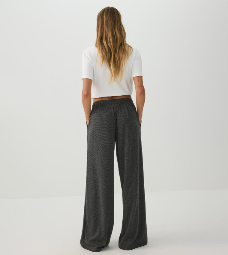Solid Loose Fit Pleated Trousers