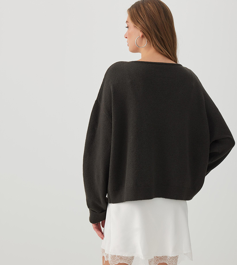 اردين  سترات بياقة V  - فحمي V-neck Sweaters