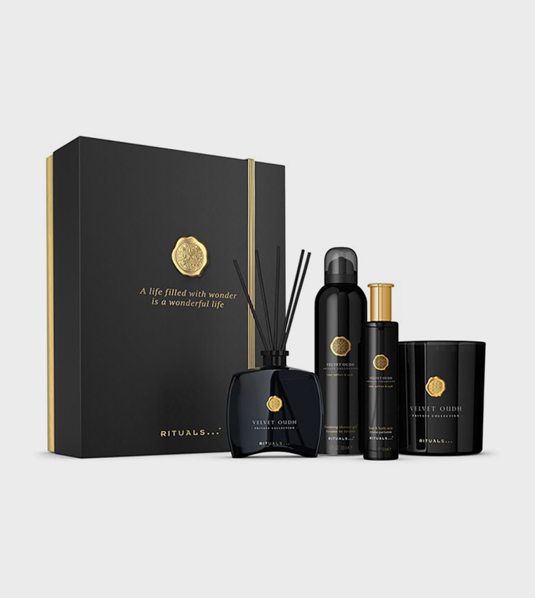 Private Collection – Velvet Oudh 2025 Gift Set