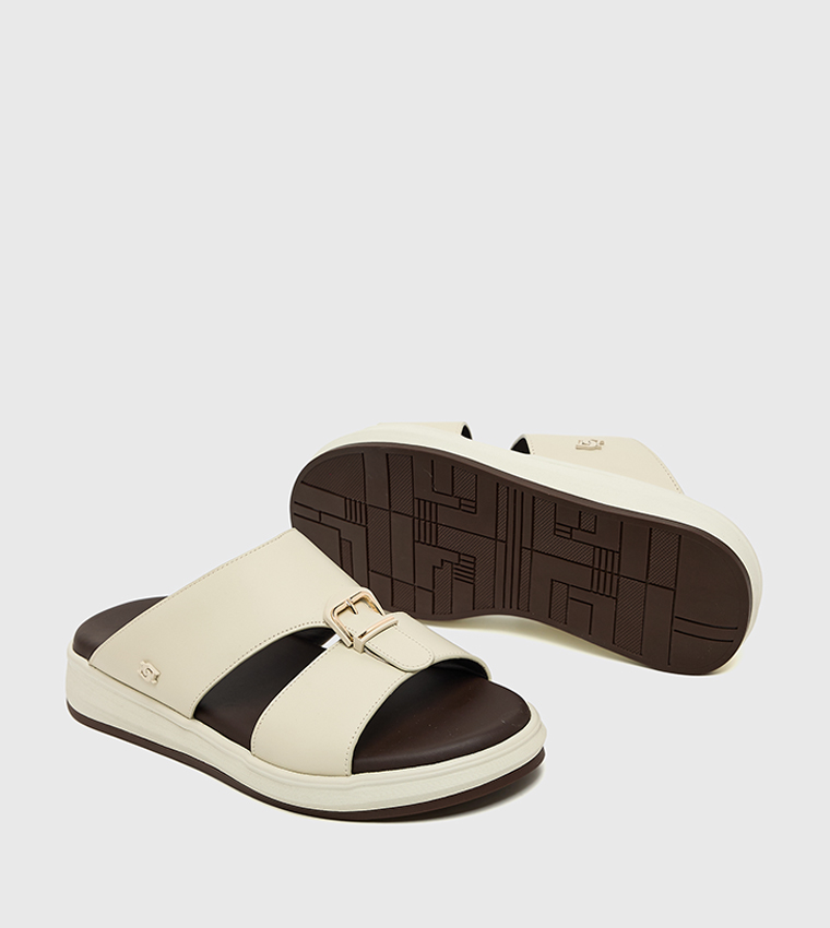 AL MAZYOON Textured Arabic Sandals