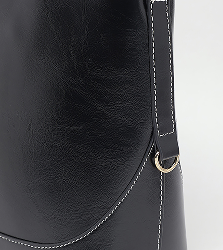 R&B  Shoulder Bags - Black Shoulder bags