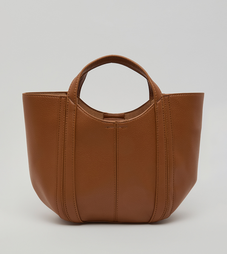 أر آند بي  حقائب يد - حنطي Handheld Bags