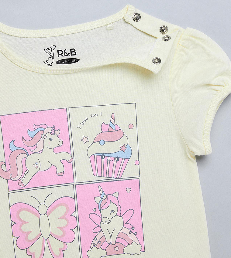 تيشيرت كم قصير بقبة مستديرة بطبعة يونيكورن