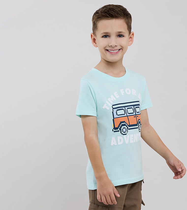 تيشيرت كم قصير بقبة مستديرة بطبعة