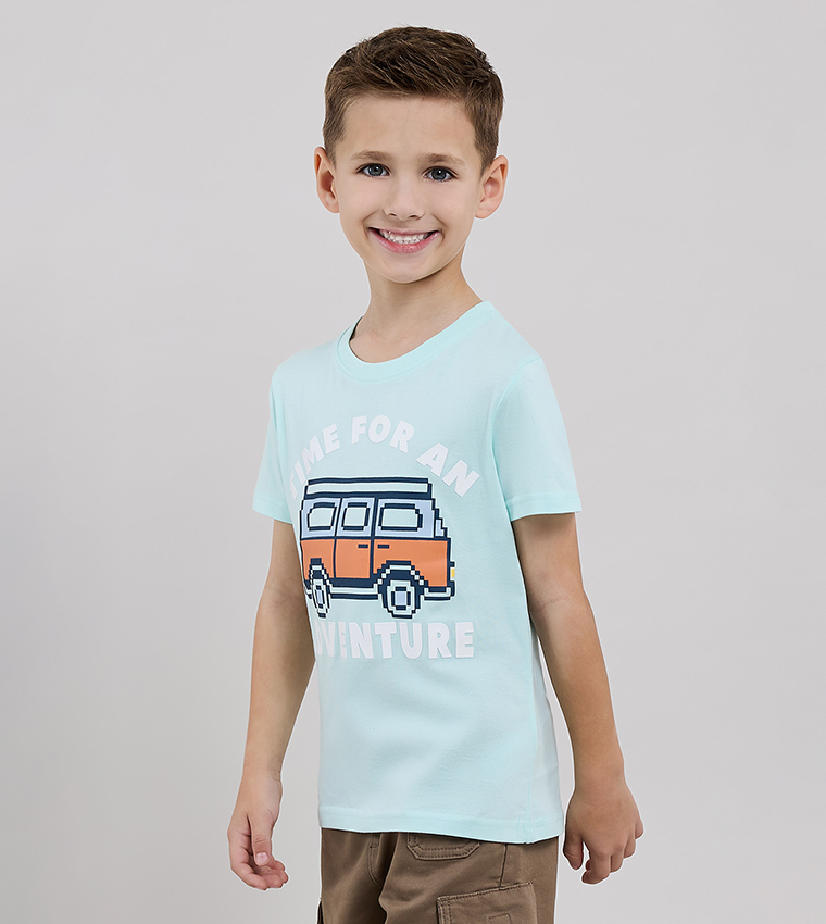 تيشيرت كم قصير بقبة مستديرة بطبعة