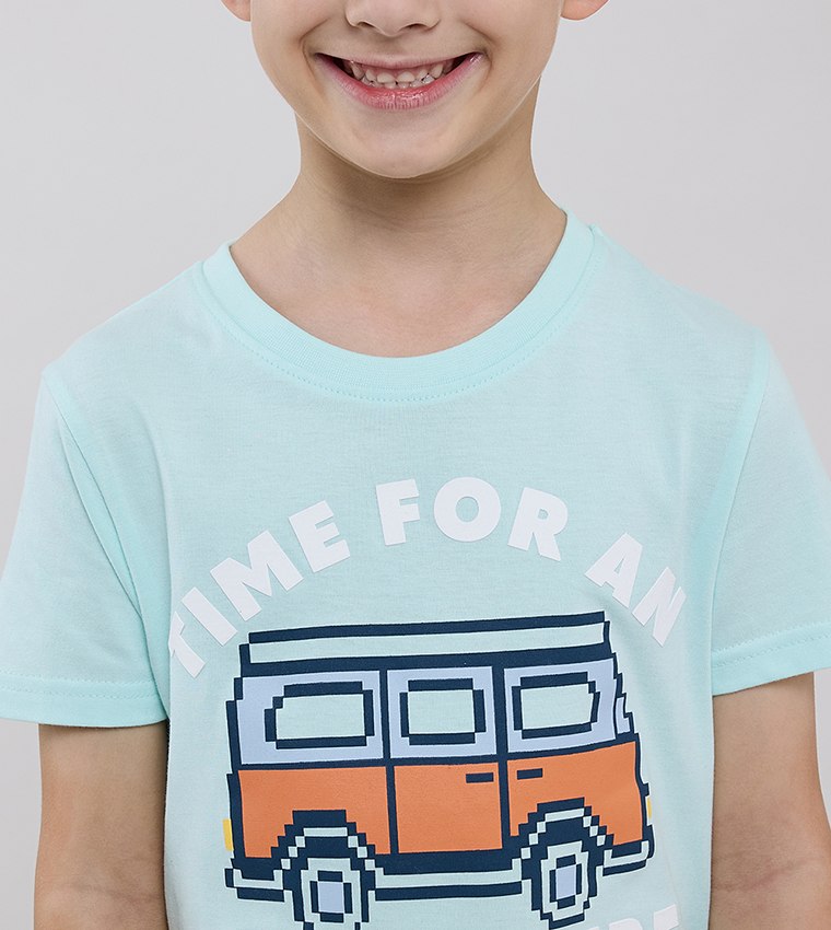 تيشيرت كم قصير بقبة مستديرة بطبعة