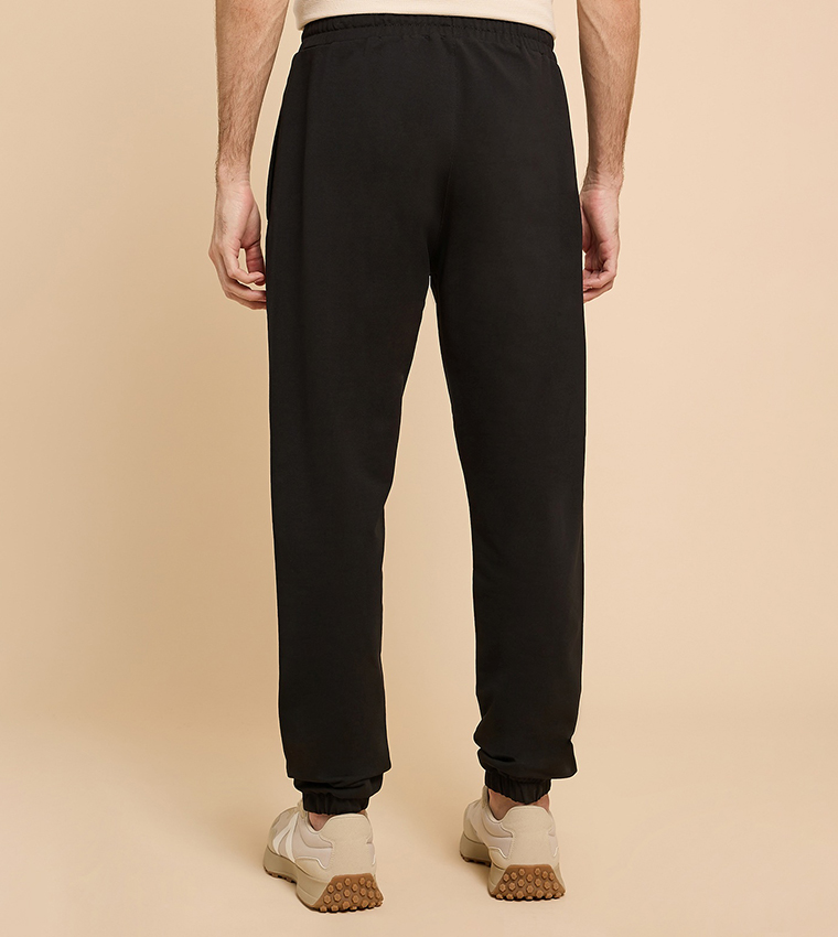 بنطلون سادة ضيق 