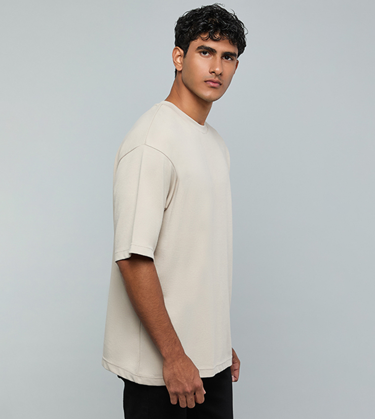 تيشيرت سادة كم قصير بقبة مستديرة 