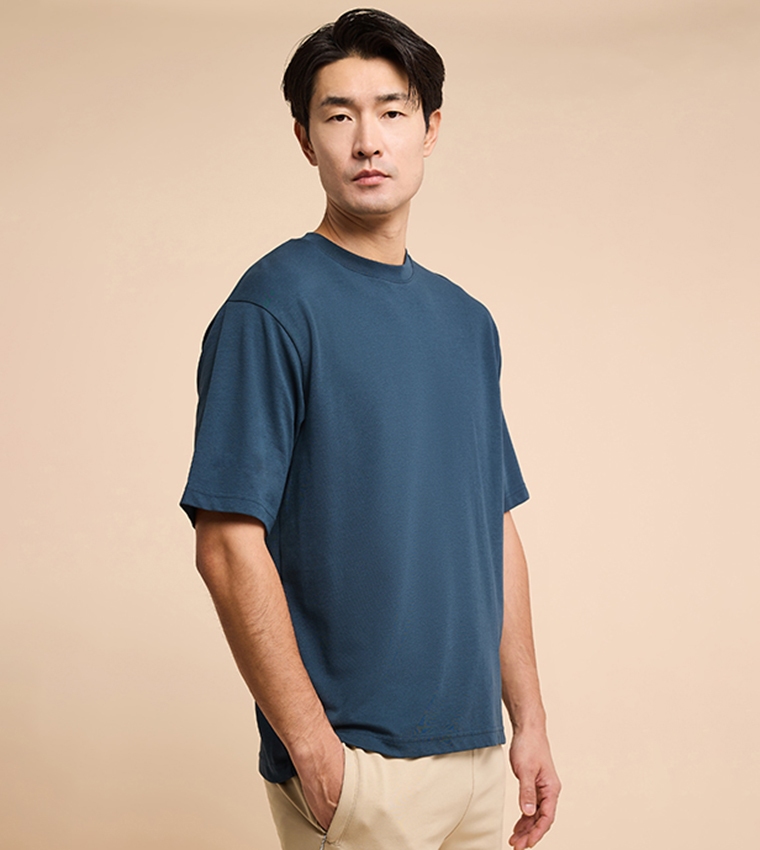 Solid T-Shirt with Crew Neck and Short Sleeves