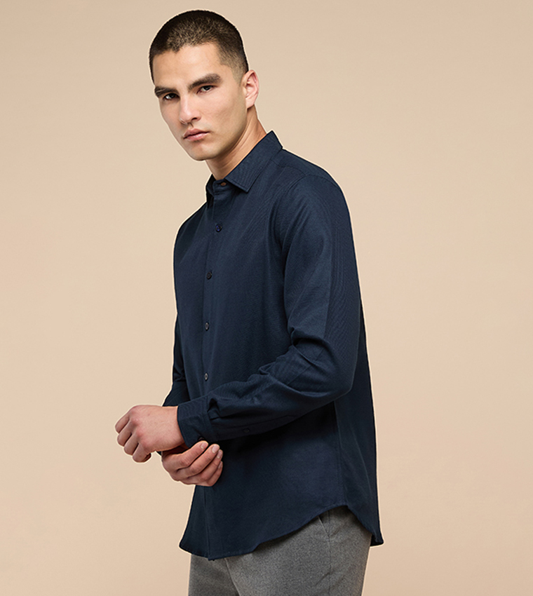 قميص سادة كم طويل بقبة كلاسيك 