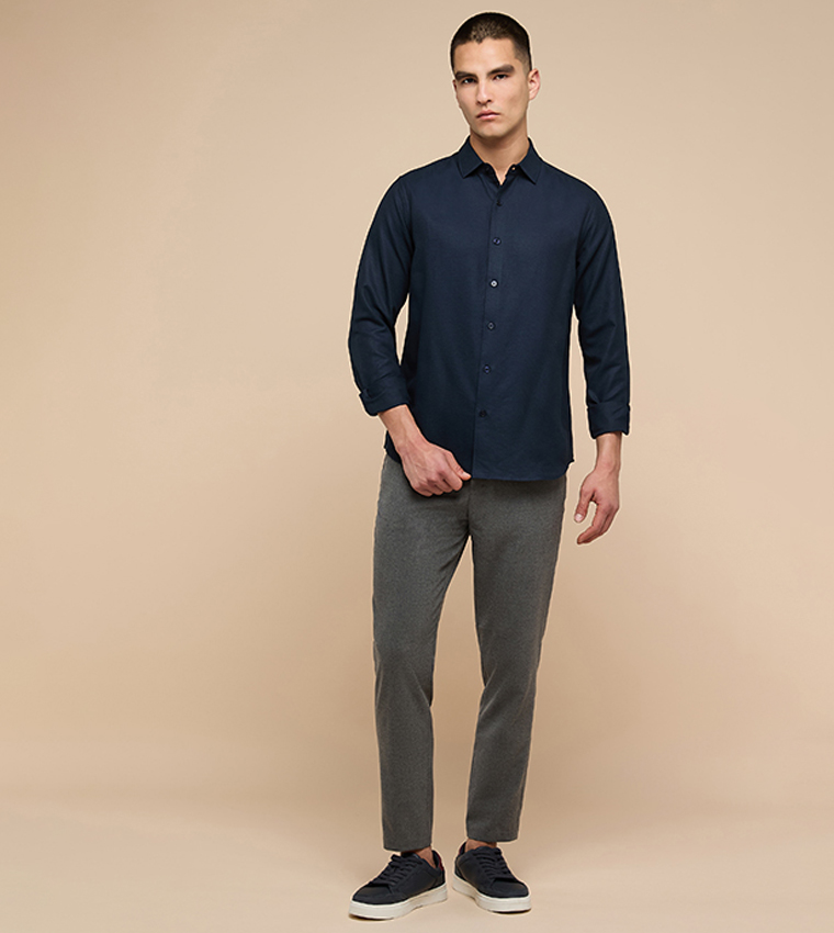 قميص سادة كم طويل بقبة كلاسيك 