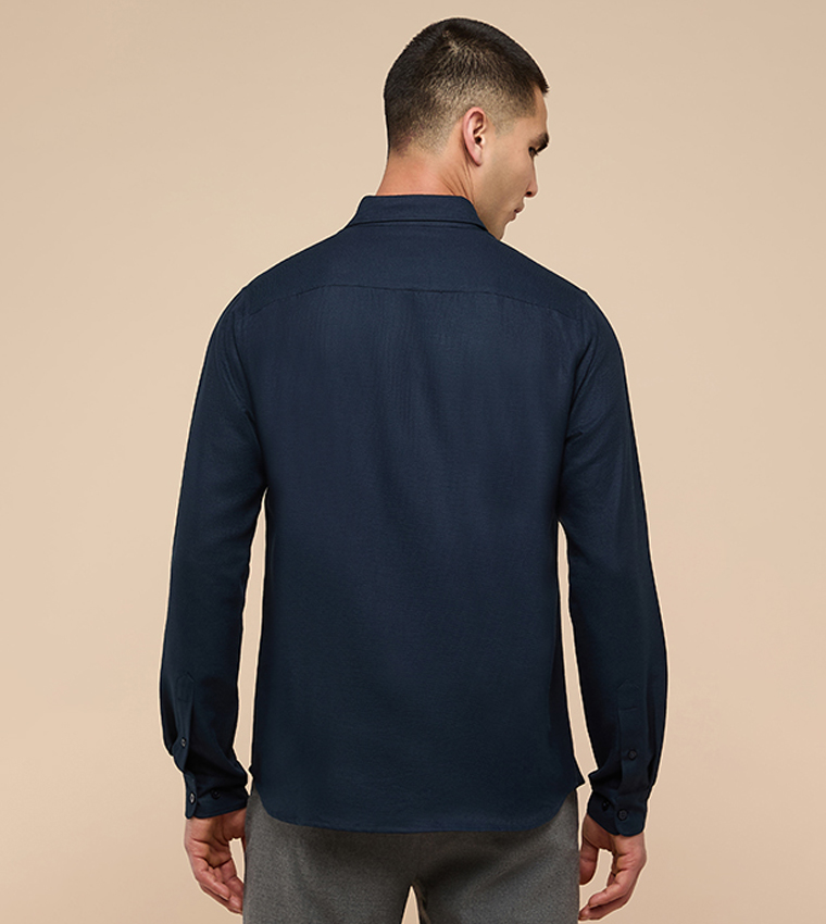 قميص سادة كم طويل بقبة كلاسيك 