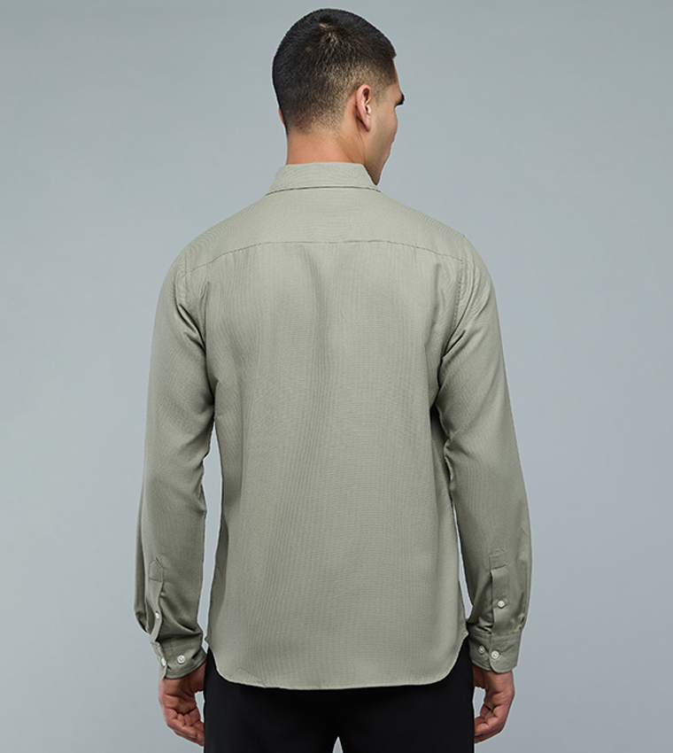 قميص سادة كم طويل بقبة كلاسيك 