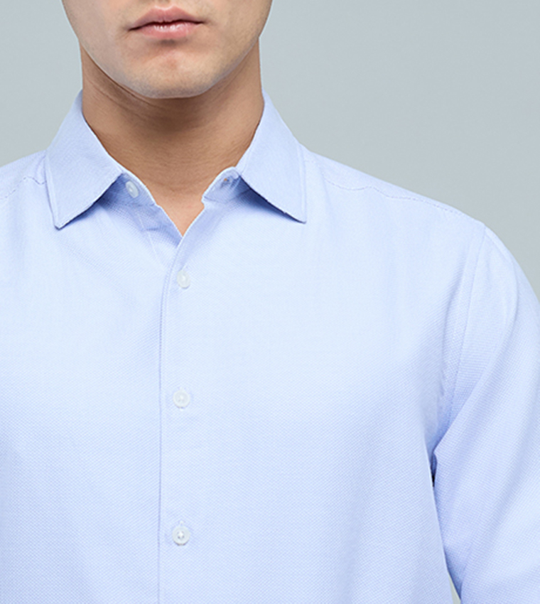 قميص سادة كم طويل بقبة كلاسيك 