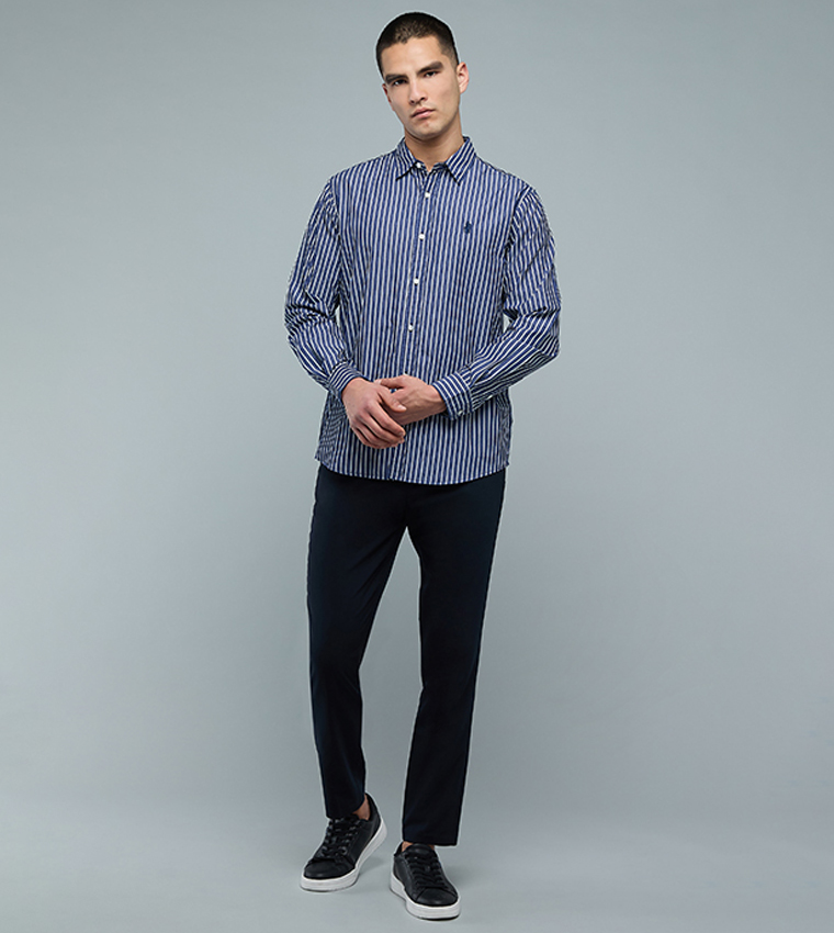 قميص مخطط كم طويل بقبة كلاسيك