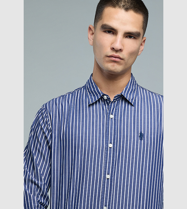 قميص مخطط كم طويل بقبة كلاسيك