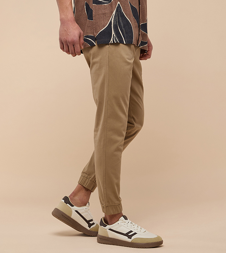 جوغر سادة برباط على الخصر