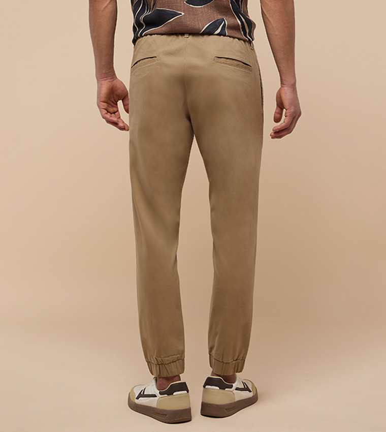 جوغر سادة برباط على الخصر