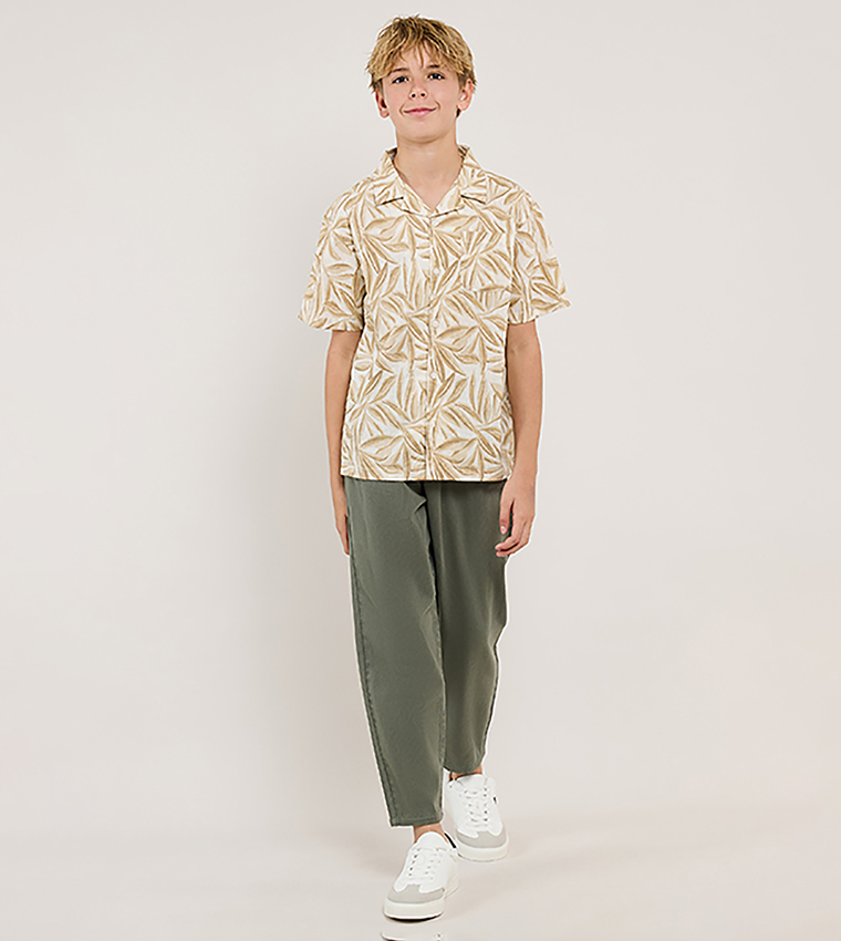 Patterned Shirt with Revere Collar and Short Sleeves