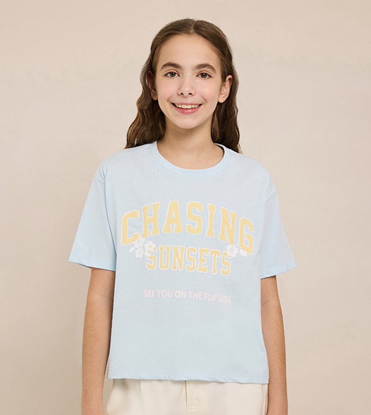 Graphic Print T-Shirt with Crew Neck and Short Sleeves