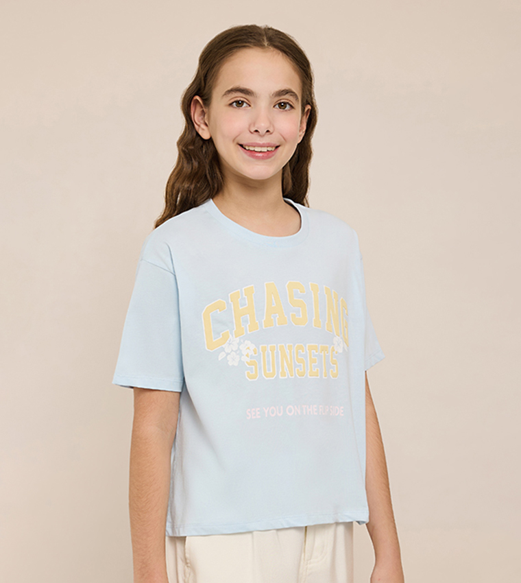 Graphic Print T-Shirt with Crew Neck and Short Sleeves