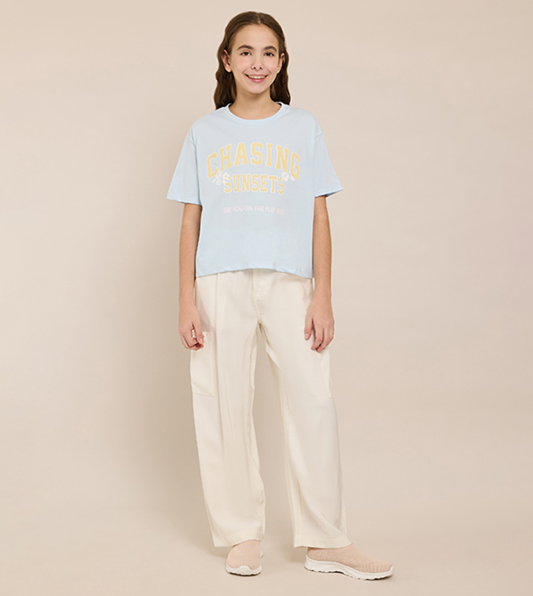 Graphic Print T-Shirt with Crew Neck and Short Sleeves